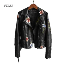 FTLZZ Women Floral Print Broderi Faux Soft Leather Jacket Coat Now-down Collar Casual PU Motorcykel Svart Punk Ytterkläder 210909