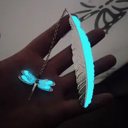 Luminous pure copper feather bookmark retro three dimensional dragonfly metal fluorescent three-dimensional butterfly cultural and creative bookmarks