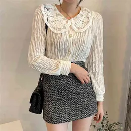 Spring Autumn Blouse Elegant Lace Peter Pan Collar Wrinkled Chic Pearl Single Breasted Japan Shirts Female Tops C040 210507
