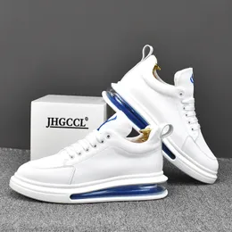 Neue niedrige Hilfe vielseitige atmungsaktive Queen Trend Luftkissen kleine weiße Schuhe Brett Schuhe Casual Schuhe koreanische Männerschuhe A15