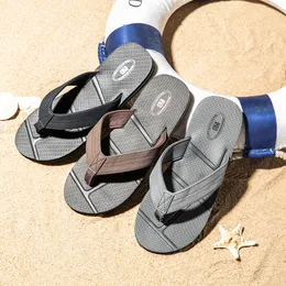 最高の品質夏の男性のフリップフロップの屋外のビーチサンダルカジュアルシューズスリッパ男性ライトソフトマン履物ビッグサイズ40-48 Zapatos de Hombre