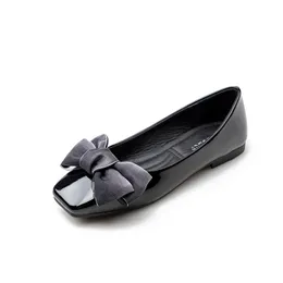 New Patent Leather Flat Women Butterfly-knot Ballet Flats Shoes Women Plus Size 41 Black Square Toe Bowtie Shoes Black for Lady 82248y