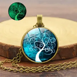 Women Men Luminous Necklaces 3 Colors Chain Classic Fashion Tree of Life Glass Round Pendant Necklace Sweater Jewelry