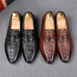 New Arrival Men's Fashion Casual Shoes black/white Glitter Leisure Slip on Rivets Loafers Shoes Man Party Weeding Dress Shoes