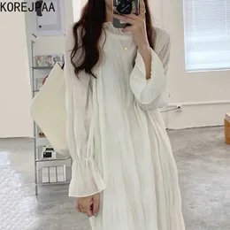 Korejpaa Kadınlar Elbise Yaz Kore Chic Kadın Nazik Mizaç Yuvarlak Boyun Gevşek Pileli Tasarım Flared Kol Vestidos 210526