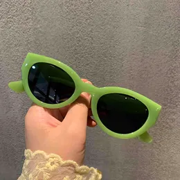MS 2021 Kvinnor Solglasögon Cat Eye UV400 Branddesigner Högkvalitativ Gradient Sun Glasses Kvinna Oculos