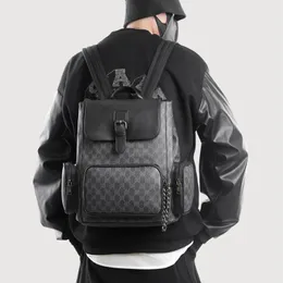 Ryggsäck Designer Läder Mäns Travel Shoulder Daypack Trendig Student Laptop Skolbag Kedjor Zipper Backbag