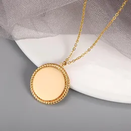 Pendant Necklaces Twisted Round Reflective Disc Necklace Stainless Steel For Women Men Fashion Party Jewelry Friendship Gift