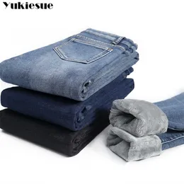 Winter Dicke Plus Samt Frauen Hohe Taille Dünne Jeans Einfache Fleece Warme Slim fit Stretch Damen Casual Denim Bleistift Hosen 210629