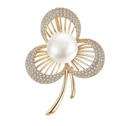 Moda Elegancki Lucky Flower Broszka z imitacją Pearl Wysokiej Jakości Pozłacane Korei Styl Kobiet Broszki Biżuteria