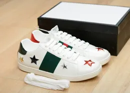 2021 Nyaste män Kvinnor Sneaker Casual Skor Toppkvalitet Snake Chaussures Leather Sneakers Ace Bee Broderi Green Red Stripes Sko Walking Sports 35-44