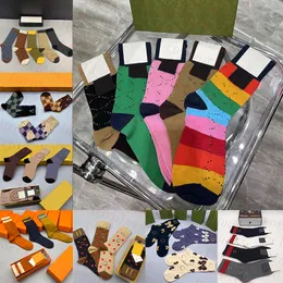 Kişilik Mektubu Pamuklu Çorap Çorap Moda Elastik Charm Unisex Çorap Açık Sokak Stili Sevgilisi Kaykay Çorap