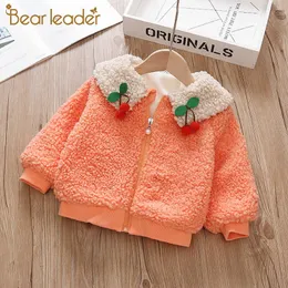 Bear Leader Baby Mädchen Winter Oberbekleidung Mode Fleece Warme Mädchen Frühling Jacke Kirsche Apliques Party Mantel Casual Anzüge 210708