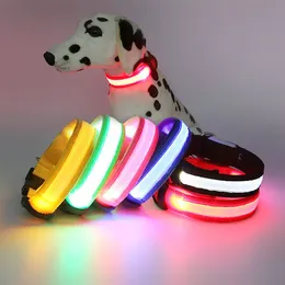 LED Opłata Pet Dog Collar Noc Bezpieczeństwa Migające Zwierzęta Anti-Lost / Car Car Carlars Glow Leash Dogs Luminous Fluorescencyjne kołnierze domowe Sundries C1