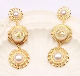 Wholesale Vintage Women Luxury Designer 18K Gold Plated Dangle Stud Earrings Brand Letter Geometric Round Three Layer Pearl Engagement Party Jewerlry Accessories