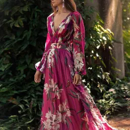 Modna jesień sukienki dla kobiet w kwiatowym nadruku V Szyja długi rękaw plisowany swobodny szyfonowy sukienka Whatle Y0925230B