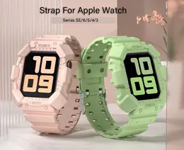 Case + Transparent Silikonowe paski Zespół sportowy do Zegarek Apple 44/42 / 40 / 38mm Bransoletka Pasek Iwatch Series SE 6 5 4 3 Camouflage Watchband