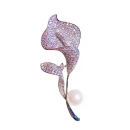SINZRY 2019 cubic zircon shinning elegant tulip flower suit brooches pin lady buckle jewelry accessory