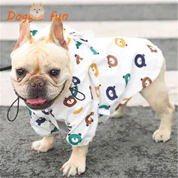 Pet Dog Raincoat Mops French Buldog Ubrania Wodoodporna Odzież Dla Psa Rain Jacket Pudel Chihuahua Schnauzer Husky Raincoat 210729