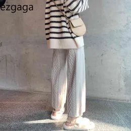 Ezdgaga Dwuczęściowe Zestaw Kobiety Casual Szeroki Noga Dzianiny Spodnie Szary Loose Ang Stripe Sweter Pulower Streetwear Soft Homen Wear Sporter 210430