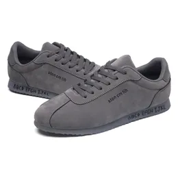 HotSelling 2021 Wysokiej Jakości Mężczyźni Kobiety Sport Buty Running Oddychające Płaskie Poruszacze Walking Sneakers Rozmiar 39-44 Wy20-5818