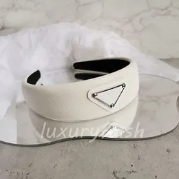 Hairband Moda Tendência Tendência Triângulo Headband Alta Qualidade Lamberskin Esponja Loó Loops Designers Acessórios Luxo Luxurys Hairbands Atacado