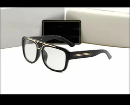男性と女性のメガネ、アウトドアパラソル、PCフレームスタイリッシュな古典的な女性スポーツ426サングラスミラーを無料でデザインしたサングラス