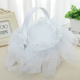 White Lace Flower Baskets Wedding Supplies Table Decoration Flower Girl Portable Basket for Party Spread Flowers