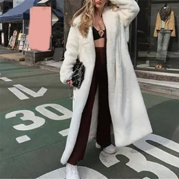 Zima Długi Biały Faux Fur Coat Kobiety Puszysty Ciepły Oversize Lapel Luźna Pluszowa Kurtka Lady Koreański Moda Streetwear Płaszcze 211220