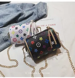 Luxurys 2022 Designer di buona qualità Borse Borse per bambini Lou￬s Borsa a tracolla con piattaforma Borsa a tracolla per ragazza per Natale Borsa regalo di compleanno di Halloween