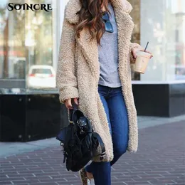 Faux Fur Long Teddy Bear Coats Kvinna Mode Höst Vinter Varm Fur Plush Jacka Kvinna Solid Färg High Street Outwear 211129