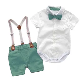 赤ちゃんの男の子の服夏の紳士誕生日の誕生日スーツ新生児のパーティードレスソフトコットンの固体Rmper +ベルトのズボン幼児幼児セットG1023
