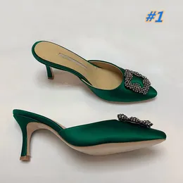 Designer New 2023 Womens Pump Fashion Brand Luxury Shoes Heels klackar läder spetsiga kvinnors klänningsskor