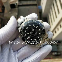 Guarda unidirezionale Super Uomo vendite della fabbrica lunetta girevole quadrante nero 300M Dive luminoso 42MMStainless inossidabile Cinturino Cal. 8800 Movimento automatico 007 dell'orologio