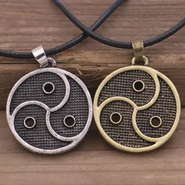 Hängsmycke Halsband Retro Etnisk stil Tai Chi Yin Yang Skvaller Halsband för män Trendiga Amulet Smycken
