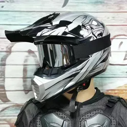 Kaski motocyklowe Off-road Helmet Elektryczny pojazd Męskimi Horns Horns z Gogle