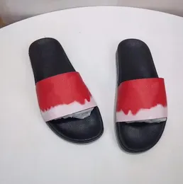 2021 desenhador flip flops homens mulheres sandálias verão praia slippers senhoras sandali firmati da donna sapatos clássico laser colorido