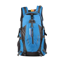 Bolsas ao ar livre 40l Backpack Mountain Camping Riding Sport Travel Smaganeira à prova d'água