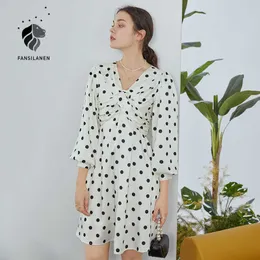 Fansilanen Büküm Vintage Polka Dot Şifon Elbise Kadın V Boyun Ince Mini Boho Yaz Kadın Bahar Beyaz Seksi Parti ES 210607