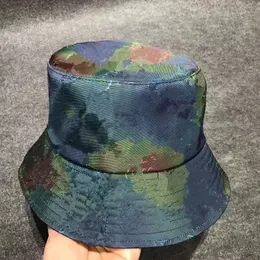 2022 Höst Oblique Designers Bucket Hat för Kvinnor Hattar Kepsar Patchwork Washed Denim Buckets Bomullstrand Dubbelsidig Slitage Fiske Beanie Skull Cap