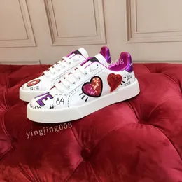 Varumärkesdesigner casual skor kvinnor mens låg sula duk skor läder svart vit original sula sneakers2023