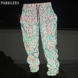 Pantaloni da corsa Harem riflettenti linea Hip Hop Pantaloni da uomo fluorescenti da ballo ad alta visibilità Pantaloni da jogging sportivi da notte da uomo 210522