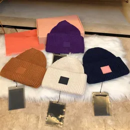 Winter Adult Knitted Hats Women Man Couple Matching Outwear Hat Simple Warm Beanie 211122283h