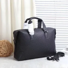 7 yıldız Batı Zarif Ünlü Tasarımcı Evrak Çantası erkekler için moda başarılı patron mesaj çantası mini bilgisayar çantası Hakiki deri çanta