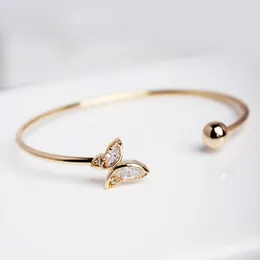 Yobest Charm Armband för kvinnor Öppna Bangle Ny Trendig Elegant Butterfly Zircon Bracelet Par Smycken Party Gifts Q0722