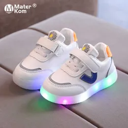 Taglia 21-30 Scarpe LED per bambini con suola illuminata Sneakers luminose per bambini Ragazzi Ragazze Scarpe per bambini incandescente Ragazzi Led tenis G1025