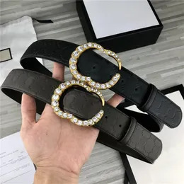 Klasyczne paski z literami Rhinestone Mężczyźni Kobiety Pas perłowy Unisex Designer Big Diamond Buckle Belts