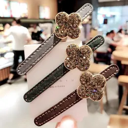 High Quality Leather Hairpin Four Leave Clover Hair Clips Barrettes Crystal Clip INS Personality High-end PU Leather Hairs Jewelry Artifact Headdress Accessories