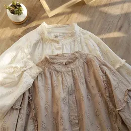 Beige Come ^^ Boutique Hollow Out Embroidery Ruffles 100% Cotton Stand Collar Japanese Style Shirt Blouse Autumn 210323