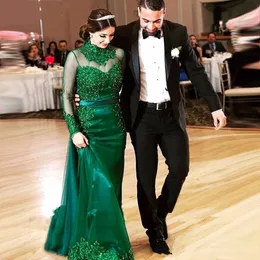 2022 Emerald Green Mermaid Prom Dresses High Neck Illusion Long Sleeve Appliques 레이스 페르시 스파클 아랍어 정식 이브닝 파티 가운 여성 연예인 드레스